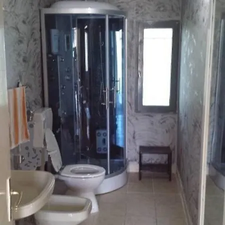 Holiday home Casa Vacanza Al Mare Sant Isidoro (Apulia)